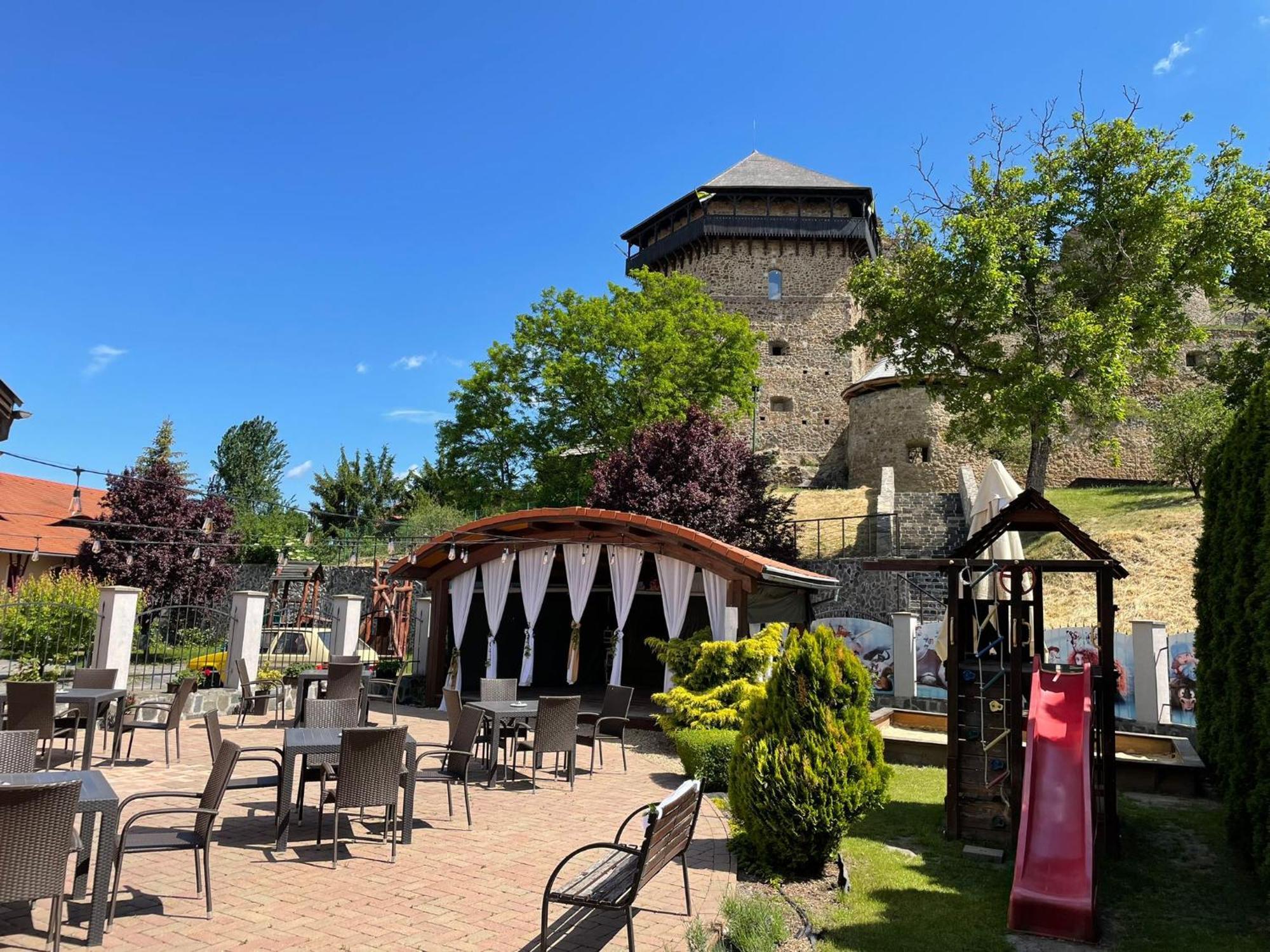 Penzion Bebek Filakovo Extérieur photo