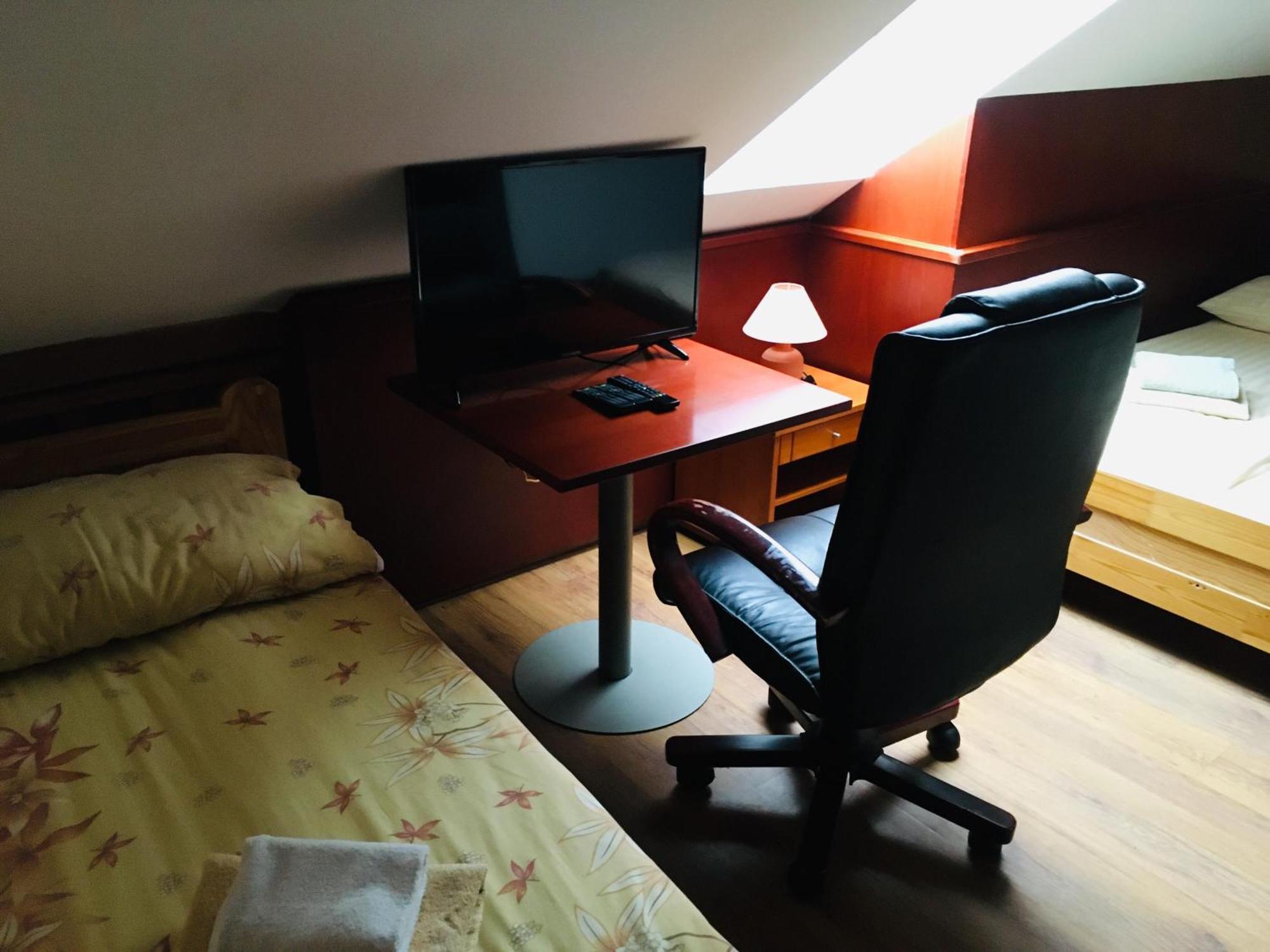 Penzion Bebek Filakovo Chambre photo